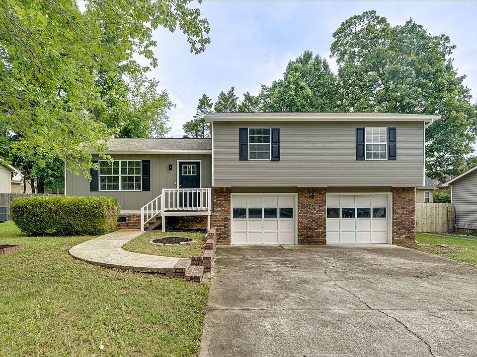 1st image of 8321 Hamilton Oaks Dr
