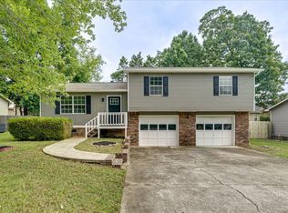8321 Hamilton Oaks Dr, Chattanooga, TN 37421