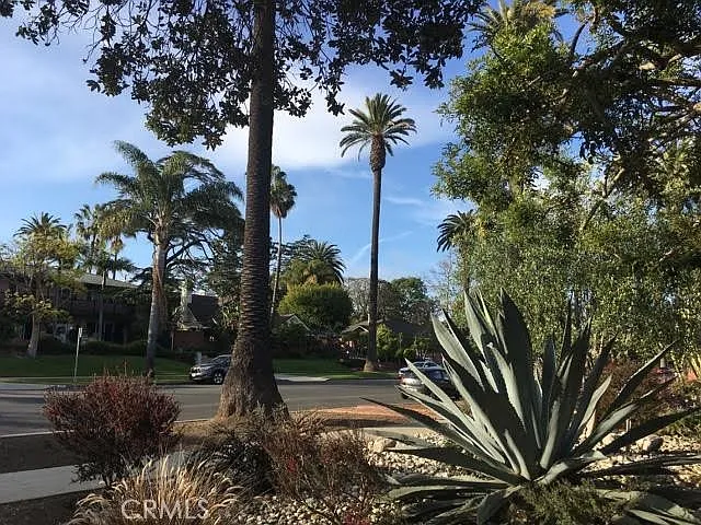 630 San Vicente Blvd #E — Photo 24