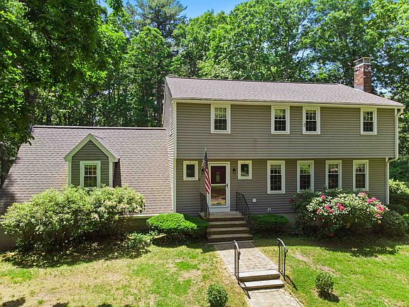 3rd image of 35 Sawyer Road