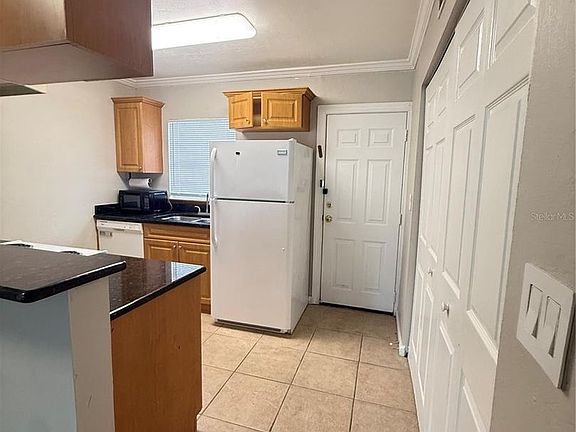 2nd image of 630 SW 10th Ln