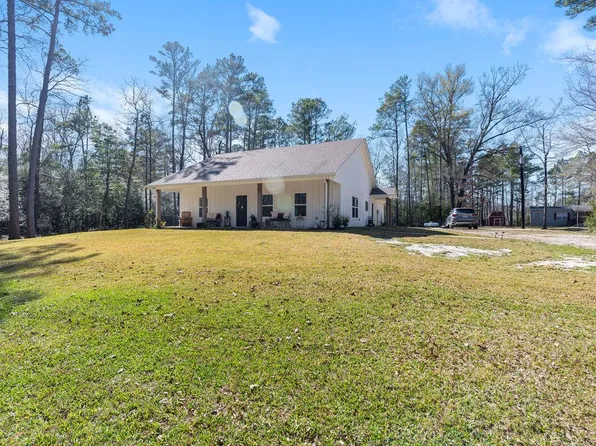 450 Sherman Rd, Huntington, TX 75949