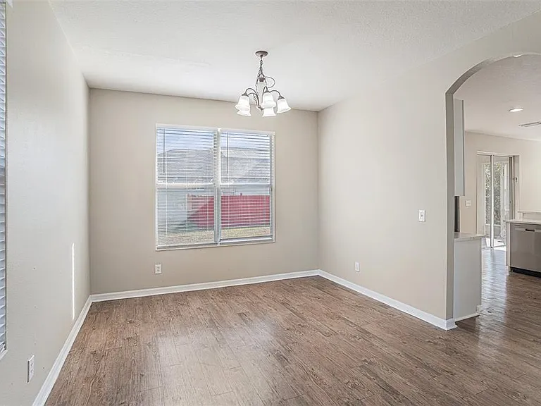 8602 Sandy Plains Dr — Photo 11