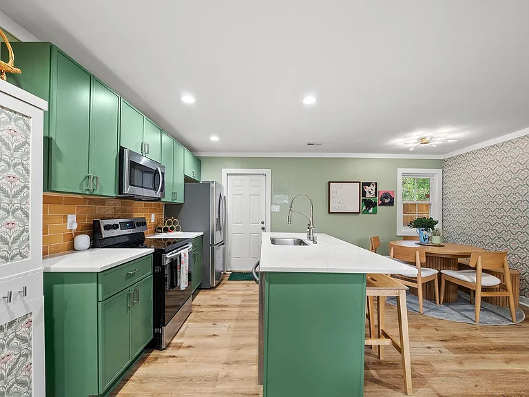 1002 Bacon St — Photo 7