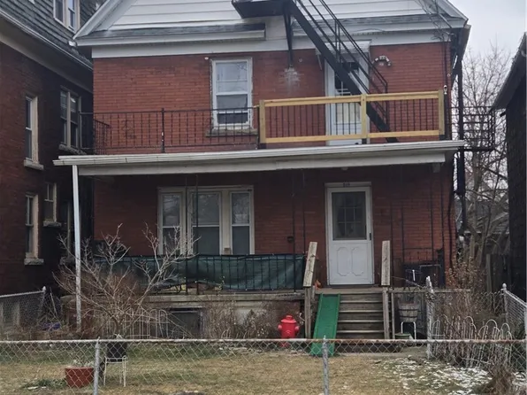 519 Tronolone Pl, Niagara Falls, NY 14301