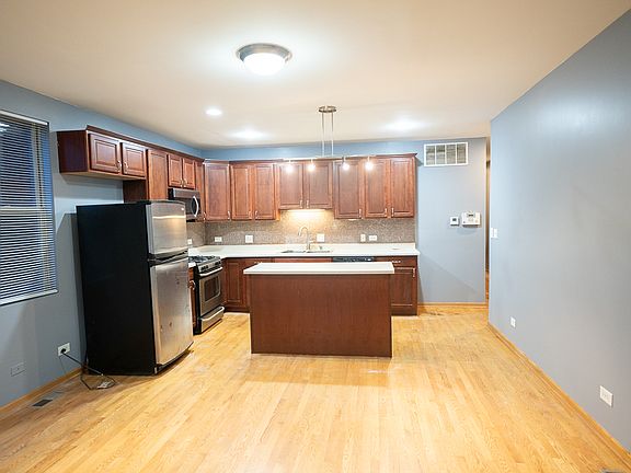 2nd image of 6528 S University Ave Unit 2S