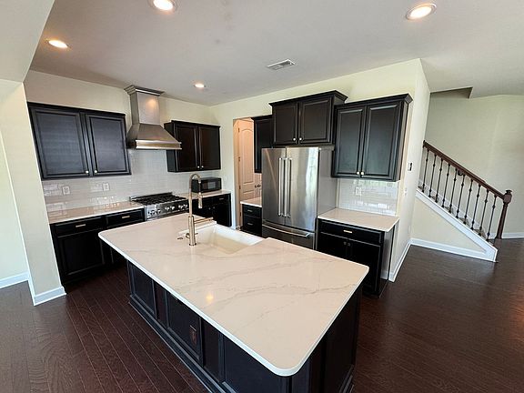 4th image of 5722 Lachlan Hill Ln