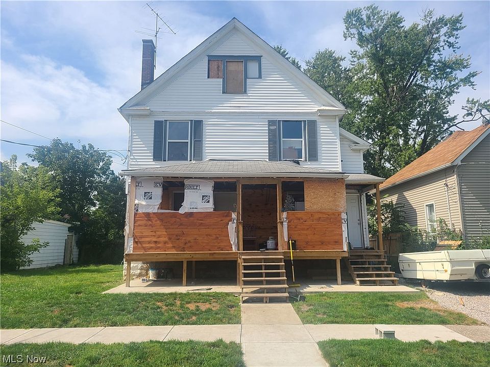 1st image of 848 Lovett Pl