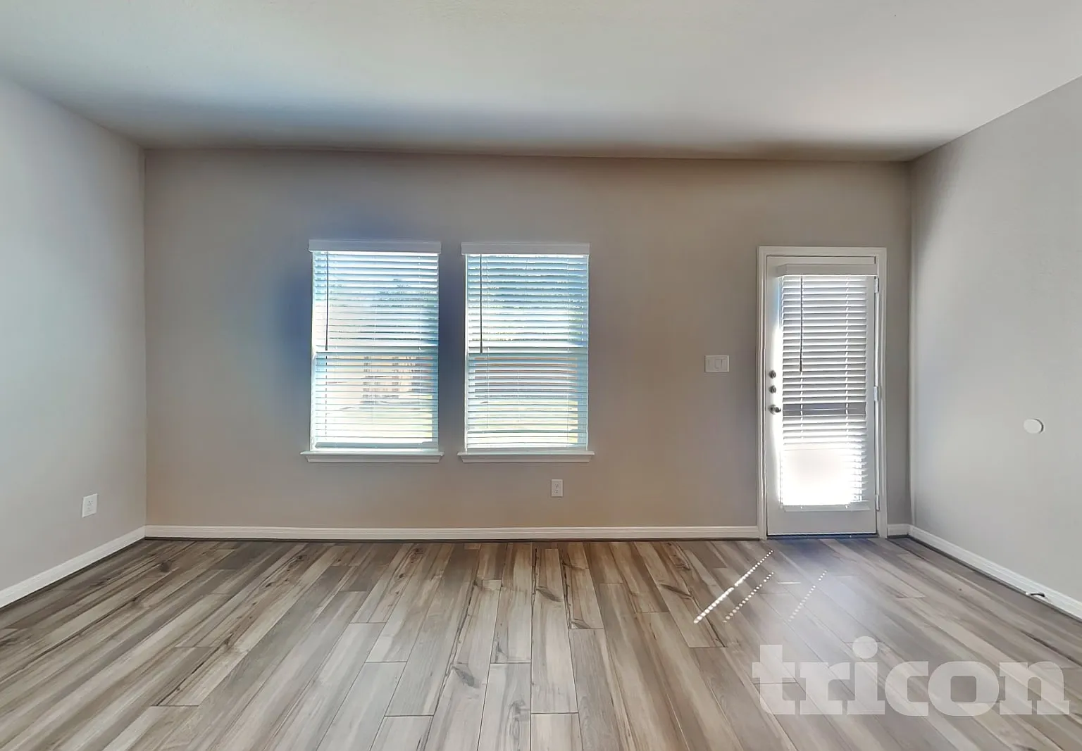 5624 Luna Pass Saint Hedwig TX — Photo 2