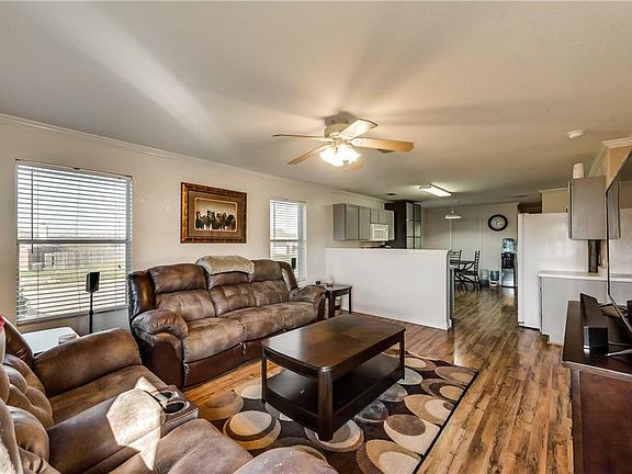 4th image of 6500 Meadow Way Ln