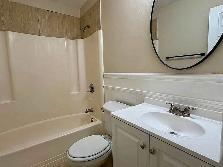 2511 NE Mildred St — Photo 11