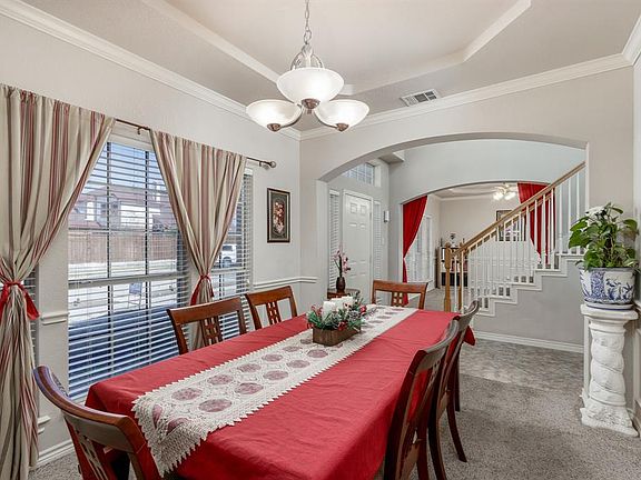 4th image of 1064 Jennifer Pl