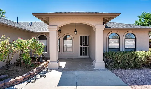 7851 E Marigold Ln Photo 1
