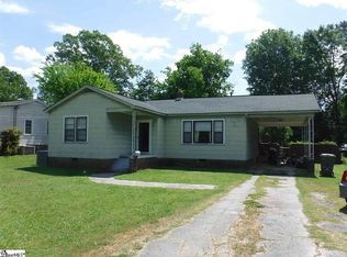 506 Caldwell St, Clinton, SC 29325