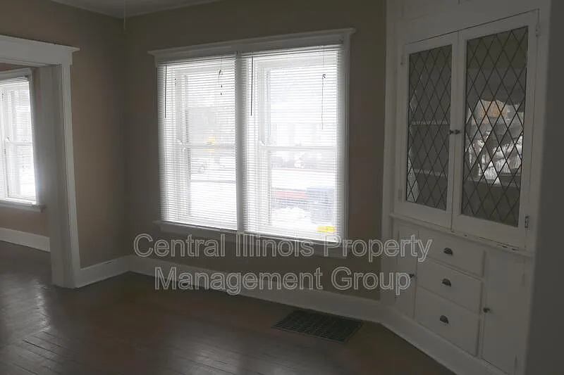 2 bed, 1.0 bath, 850 sqft, $850 — Photo 4