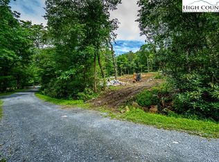 134 & 135 Rough Ridge Rd, Banner Elk, NC 28604