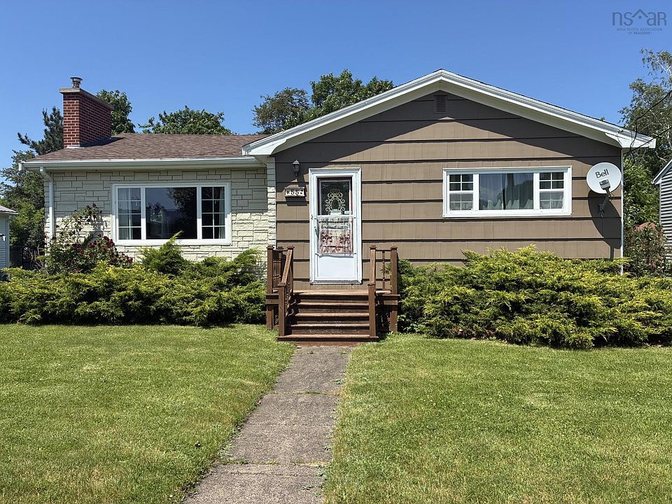1st image of 55 Churchill St