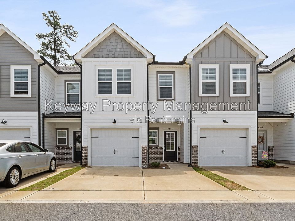 1st image of 4502 Chestnut Trl