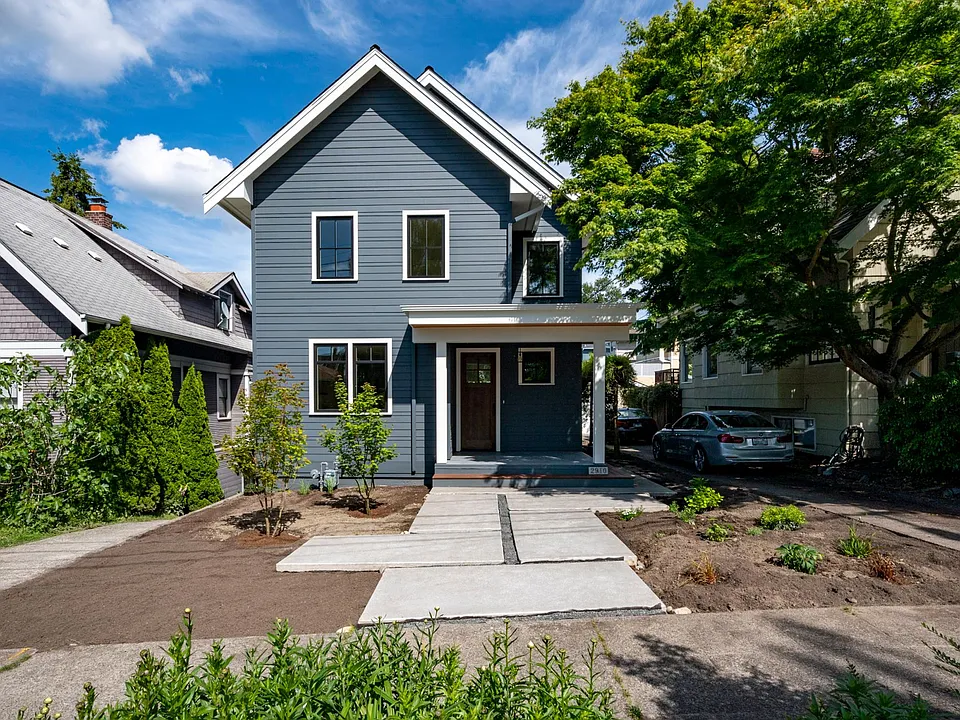 2910 9th Ave W