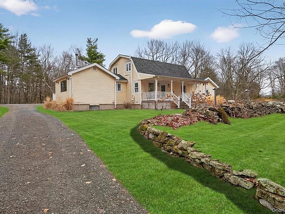 4th image of 351 Gables Road