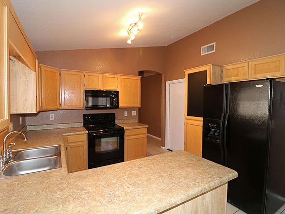 3rd image of 11023 N 59th Dr