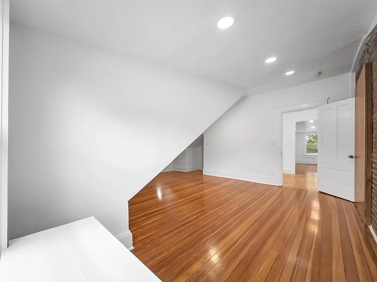 100 Chestnut Ave #3 — Photo 11