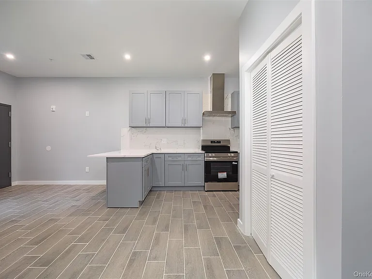 126 Innis Ave #1-2 — Photo 4