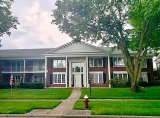 6563 Kingsbridge Dr, Sylvania, OH 43560