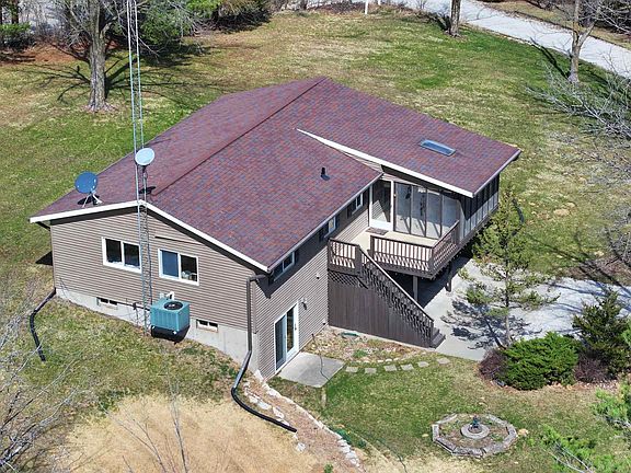2nd image of 17792 Bluegrass Rd