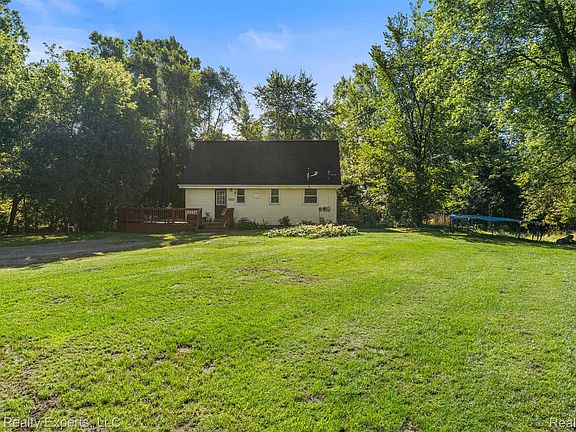 2nd image of 6108 Dryden Rd