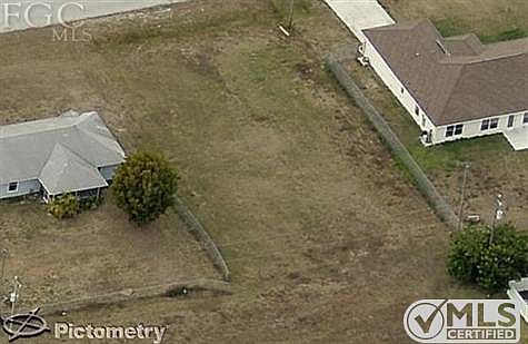 3rd image of 507 SW 8th Pl