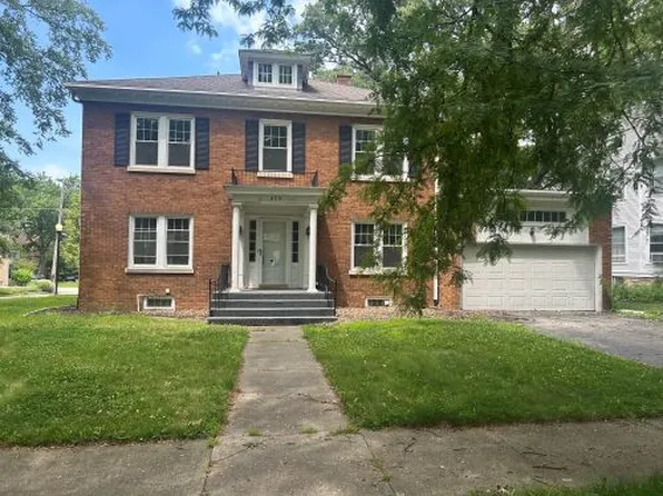 895 S Greenwood Ave, Kankakee, IL 60901
