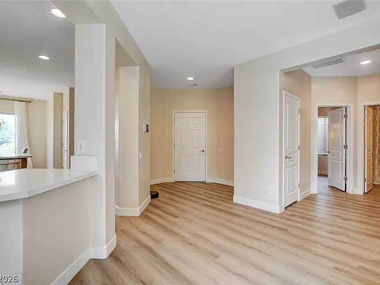 2649 Rue Marquette Ave — Photo 8