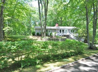 24 Riverford Rd, Brookfield, CT 06804