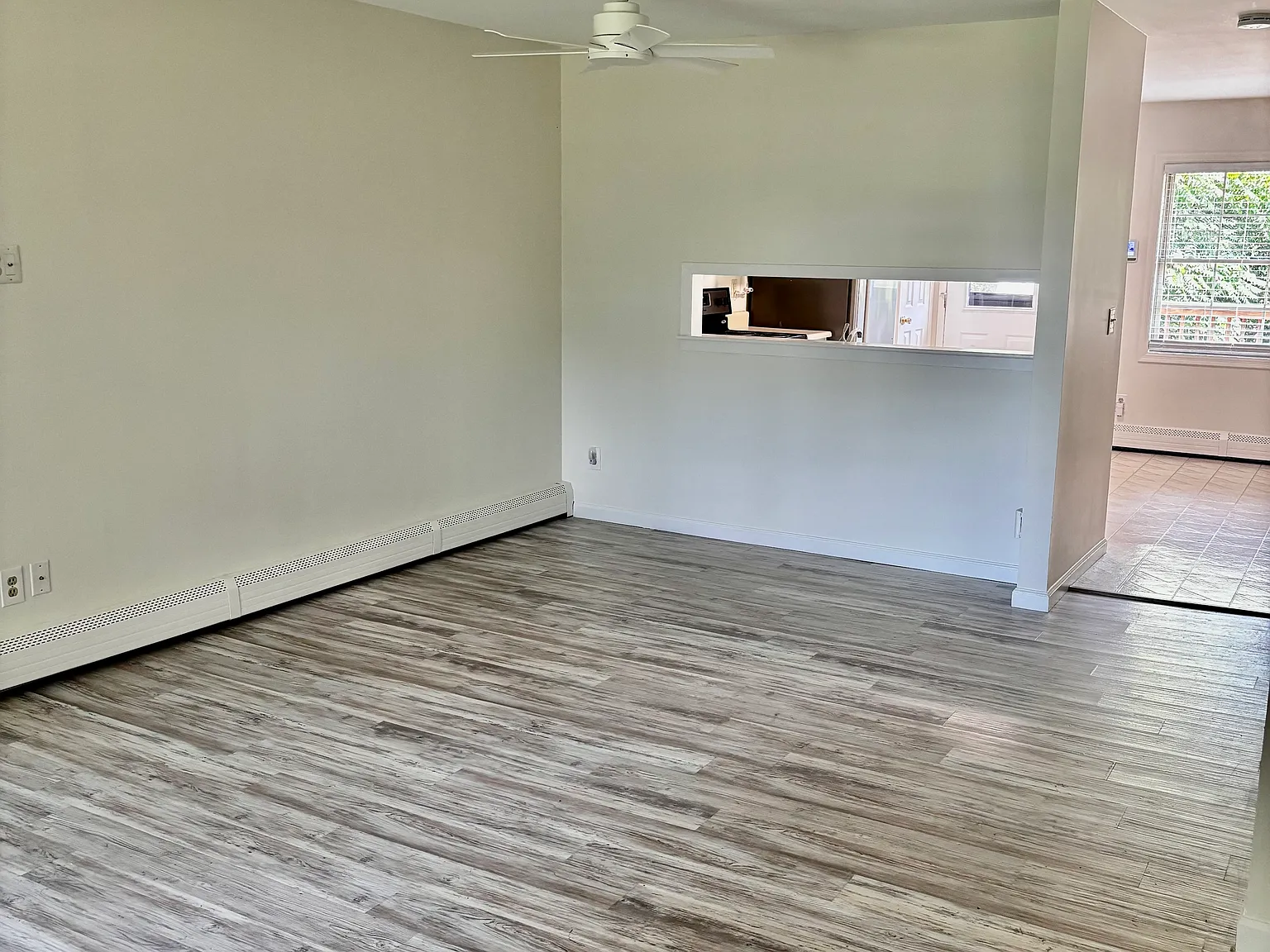 2 bed, 1000 sqft, $2,700 — Photo 3