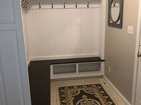 Hand Crafted Amish Mudroom