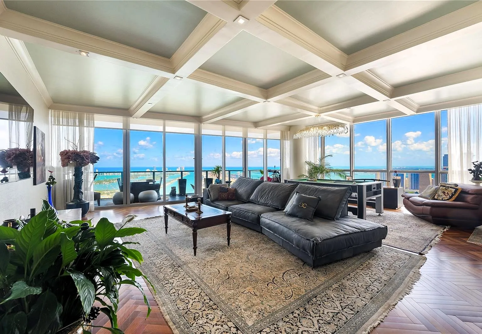 1 bed, 1.5 bath, 2106 sqft, $11,500 — Photo 4