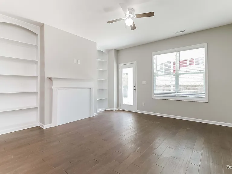 147 Forsyth Pkwy — Photo 7