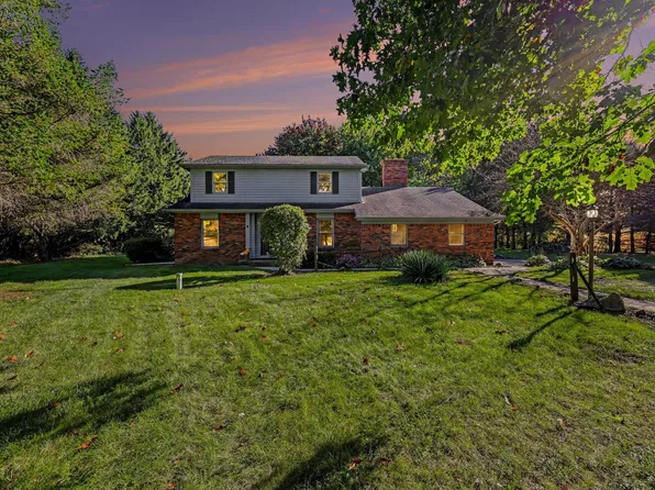 5715 W Erie Rd, Ottawa Lake, MI 49267