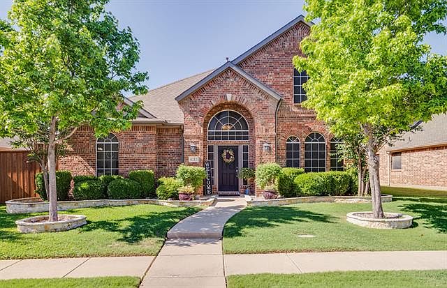 1st image of 6212 Blackstone Dr