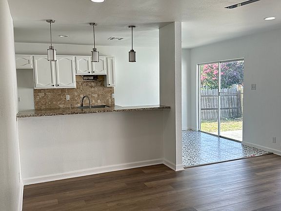 3rd image of 6807 Laguna Norte