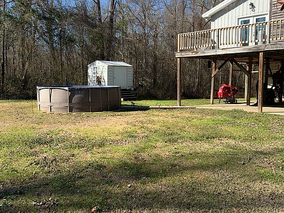 Left side exterior/ pool