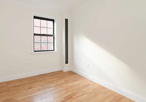 Rented by Bold New York | media 29