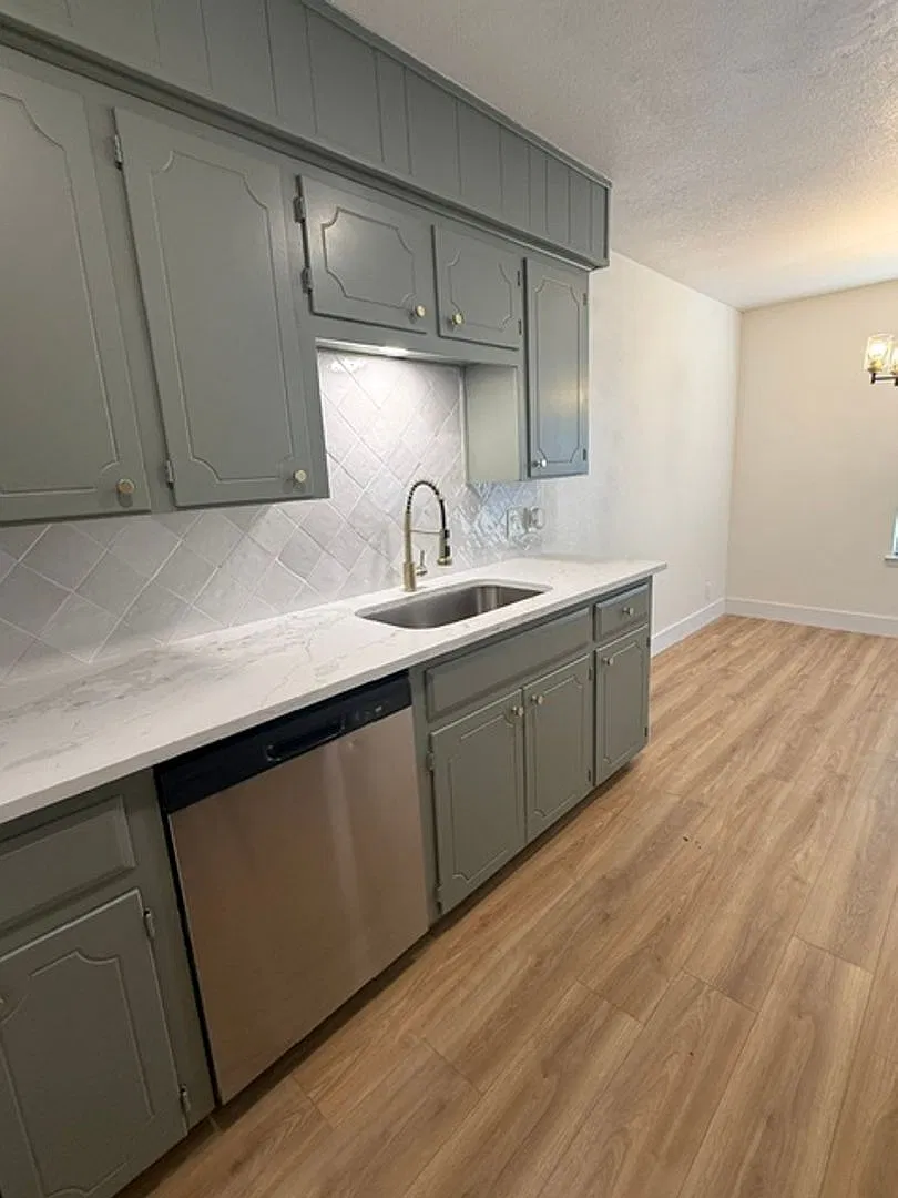 405 Dunaway — Photo 4