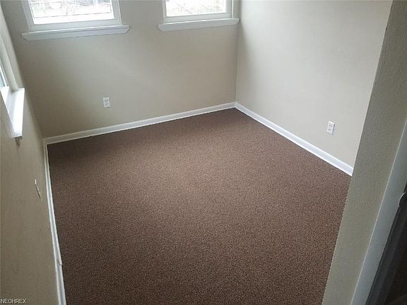 4th image of 622 Foster Ave