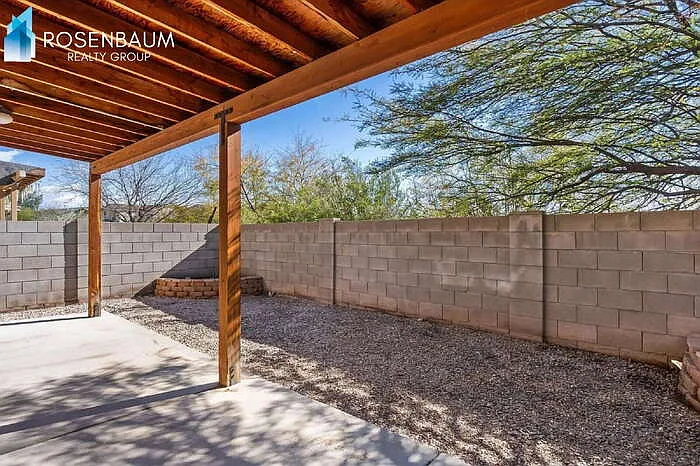 8459 N Placita De La Manzana — Photo 5