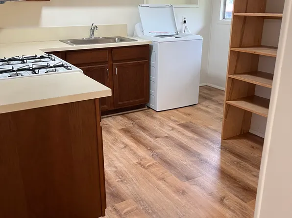 483 Hoopuni St, Hilo, HI 96720