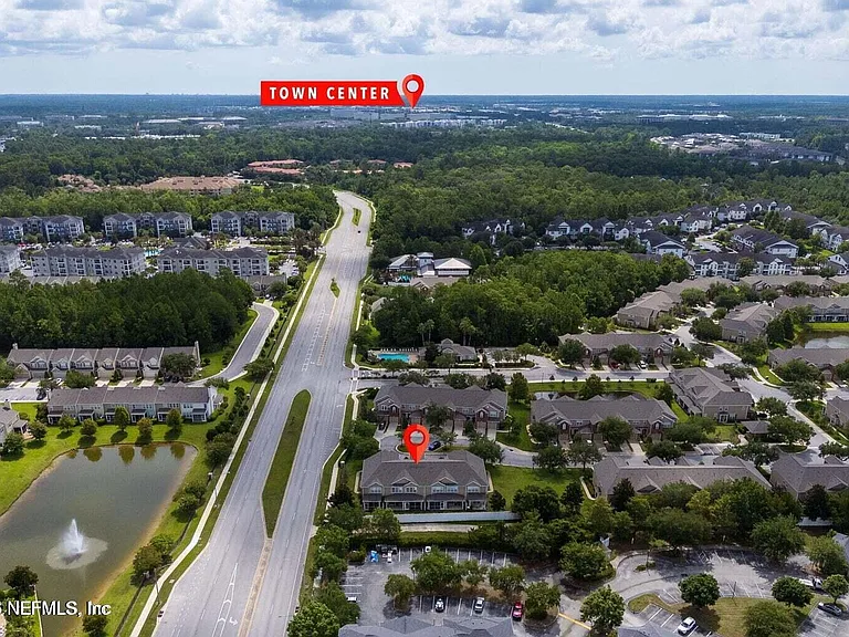 4235 Highwood Dr — Photo 11