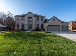 822 Park Village Dr, Louisville, OH 44641