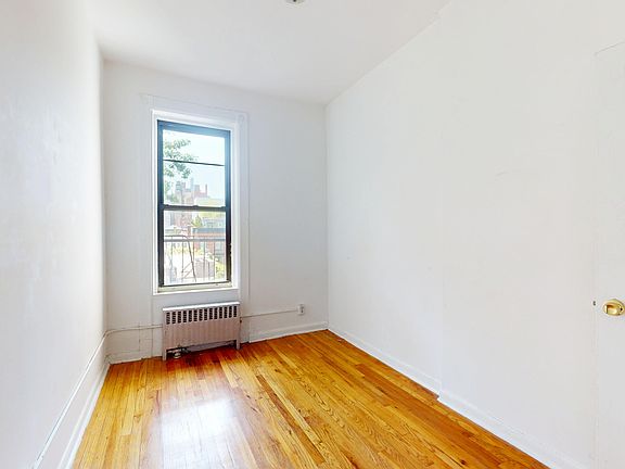 5th image of 166 W 83rd St APT 5c